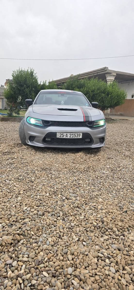 2016 رقم كركوك محرك 8 5700 مشروع وطني سنويه 2030انكليزي السياره امحدثه ومبرمجه srt كزوزات صوت كنترول
 لايت عين الشيطان متغير 
بصمه 
تشغيل عن بعد 
عدسات led 
كشنات تدفئة 
شفتات بالستيرن
كشن كهربائي 
 بيه  جامرلغ جهت السكن والجامرلغ خلف السايق صبغ والبونيد امحدث وبيه اثر لزكه قديم عالقماره والصندوك يحتاجله بوليش حتى يروح عليه منضومه مال غاز 80 لتر
*********** كركوك, العراق
