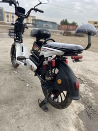 دراجه شحن جديده كلشي شغال ما بيها نقص برغي اربع سرع تايرات جدد بطاريات...