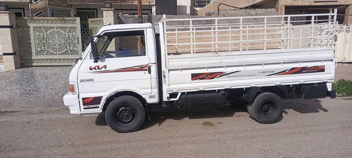 سلام عليكم اللبيع كيا بنكو موديل 96 تك قماره 8 جنكال كير ومكينه وشاصي وكسل مكفولات  سعر 48وبيها مجال عنوان ديالى خان بني سعد ***********.     ***********.
