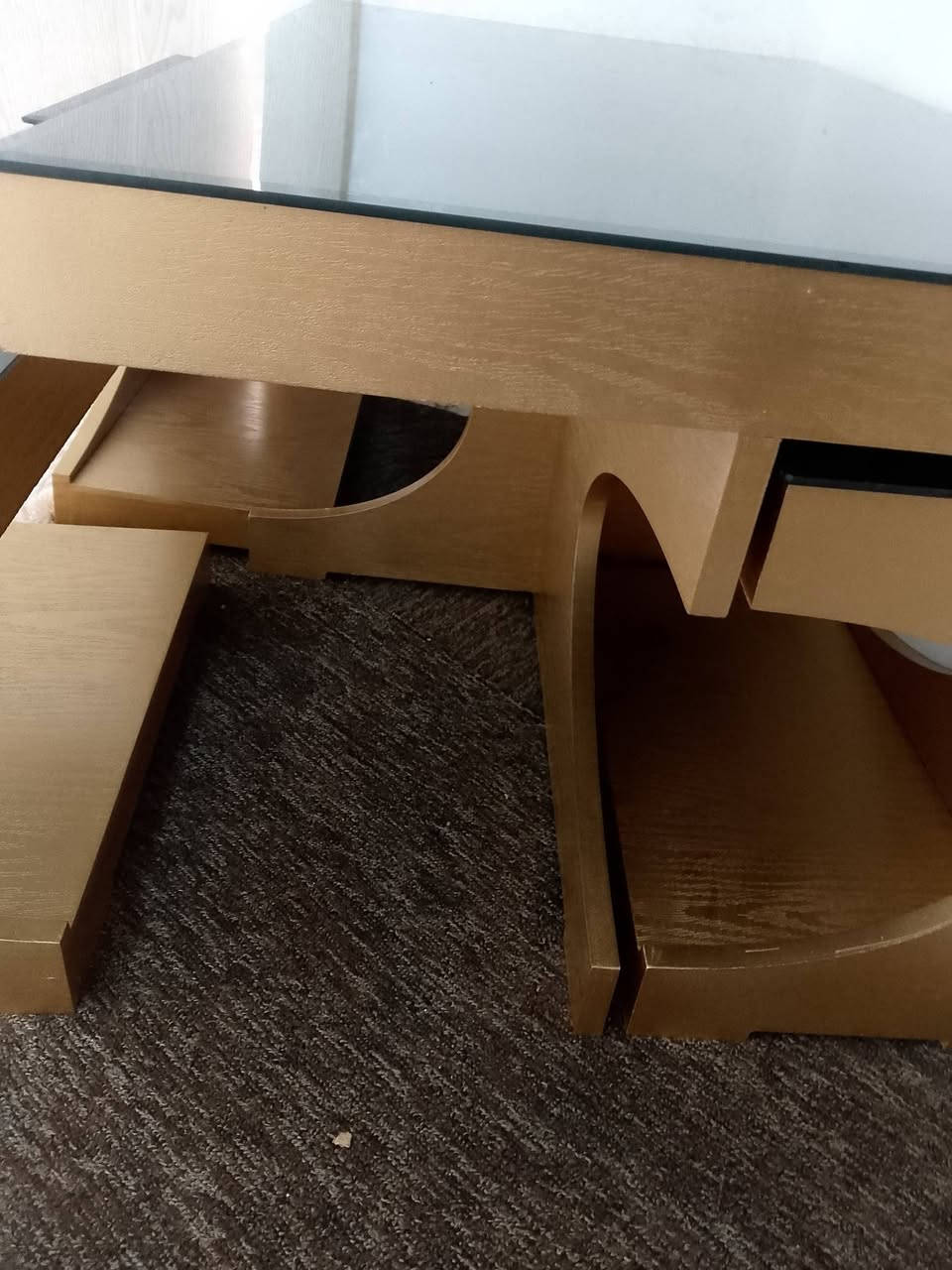 ميز واربع طبلات للبيع رجا المايشتري لا يحجز وبعدين يلغي الحجز سعر 80 الف جديد ليلة العيد اشتريتهم سبب بيع غرفه صغيره ماكو مجال لهذا جايه ابيعو


**إذا كنت صاحب هذا الإعلان وتريد حذفه لأي سبب، رجاءا أرسل رسالة إلى الدعم الفني**