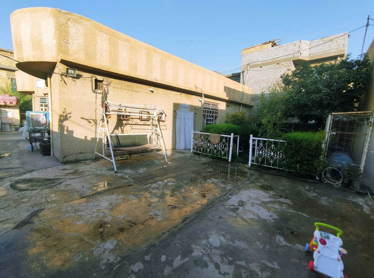 دار للبيع
دار للبيع
بيت طابو زراعي مساحة القطعة 450 متر
مساحة البناء 250 متر تقريبا
يحتوي على صاله كبيرة واستقبال ومطبخ وثلاث غرف نوم
الموقع شارع سيد جاسم مجاور دور سيد فارس
السعر والتواصل على الرقم
***********
بيت ابو مصطفى الساعدي
