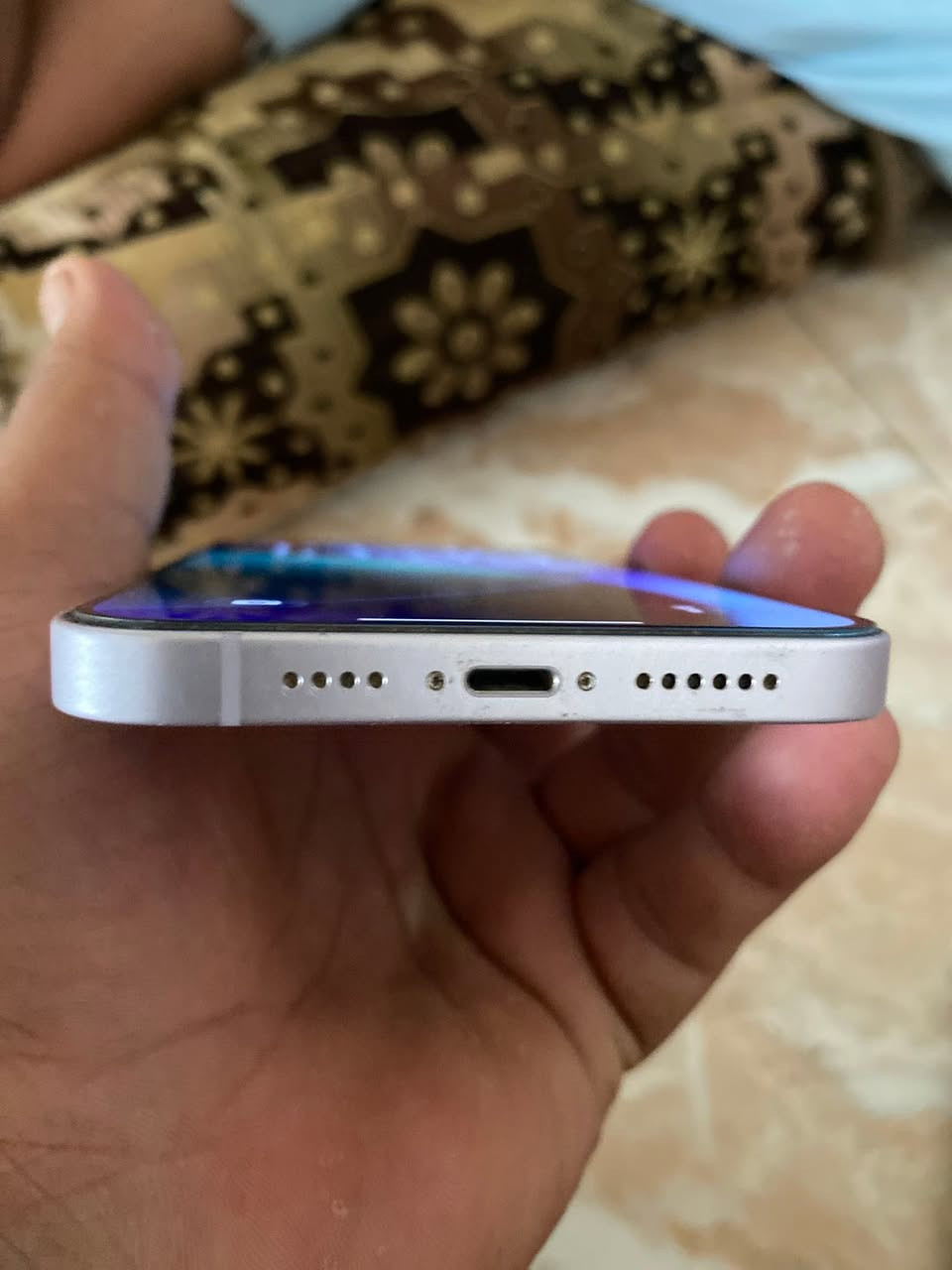 iPhone 14 plus 
شرط النضافة 
بطارية ٨٢ بلاد
شرط بدون لاشخط ولا مبدل بي شي 
النموذج وباقي التفاصيل كلهن بالمنشور 
ممتواجد ع الفيس فقط واتسااب 
***********
