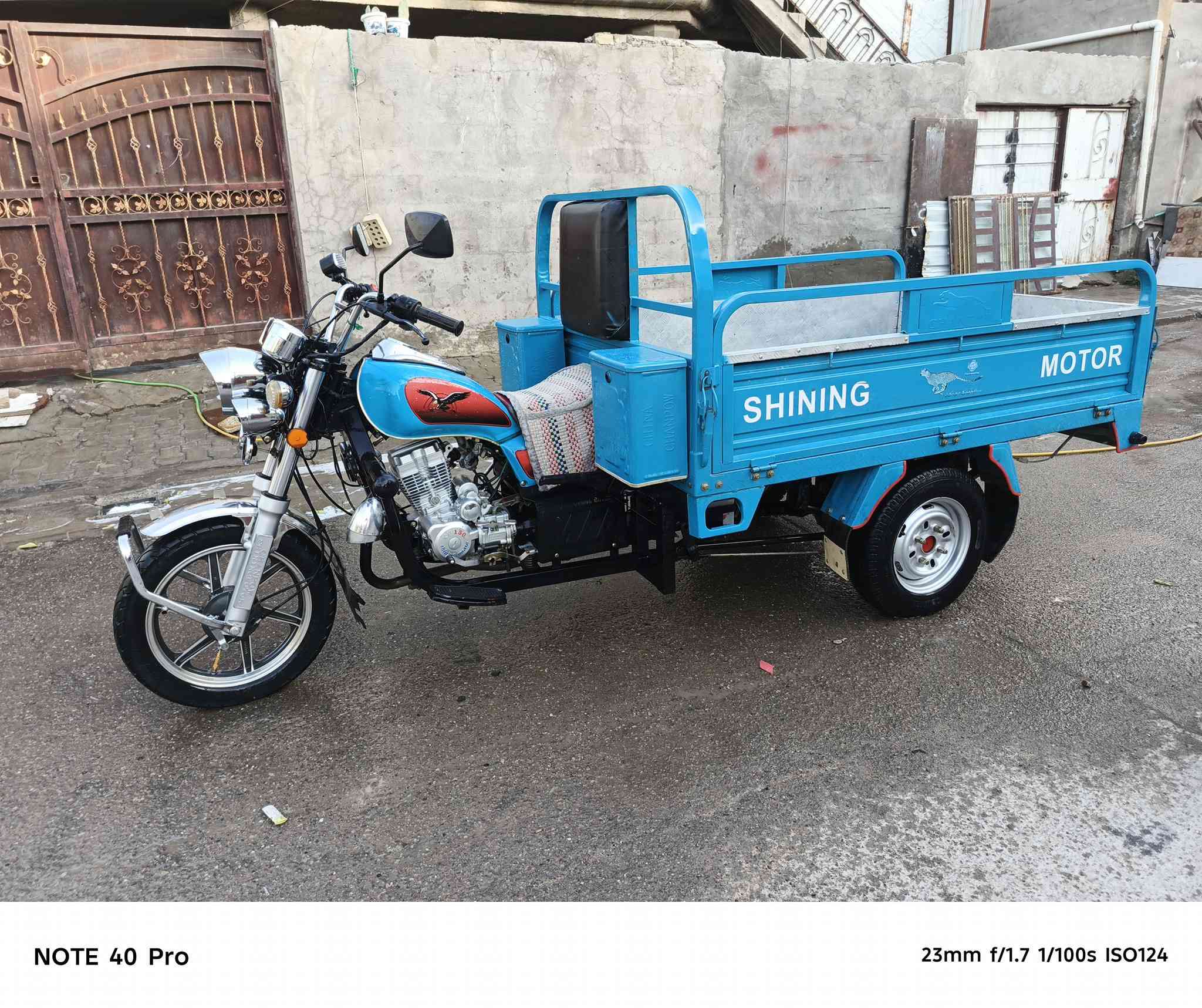 السلام عليكم ستوته للبيع موديل 23 كفاله عامه مرقمه رقم سنويه السعر 3,150 وبيها مجالل العنوان محموديه***********#﷼***********
