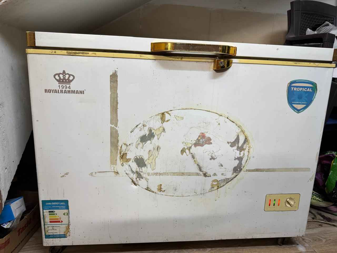 مجمده قياس كبير بصوره وسخه يردلا غسل بس بشرط ثلج مالتها خير من الله مابيها اي عيب وعلفحص سعر ١٦٠ الف أربيل, العراق


**إذا كنت صاحب هذا الإعلان وتريد حذفه لأي سبب، رجاءا أرسل رسالة إلى الدعم الفني**