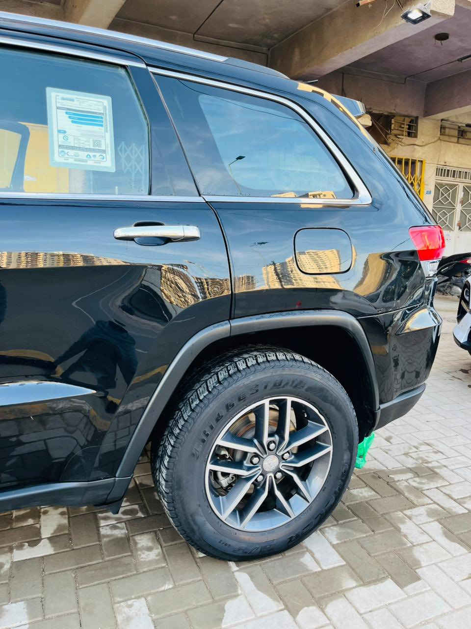 سلام عليكم
جيب 2018 لمتد فول 

مكينه امبدله مال 21 جديده

جنطه كهرباء 

حساسات خلفيه 

توقف ذاتي 

اشير بل مري 

بصمه 

شاشه كبيره 

تبريد شاشه 

دفع رباعي 4*4

كشنات جلد

بنوراما

فول تحكم ستيرن 

مثبت سرعه 

لايت زنون 

كشنات كهرباء

كامره خلفيه 

ماشيه 140ميل
كشنات تدفئه وتبريد

فول بعد بيه هواي موصفات 

مكينه بشرط كير كذالك 

مناقصه برغي 

السياره اصل 18

رقم سليمانيه تحويل او وكاله

السياره سونارهه موحود بالمنشور

***********

مكانه بغداد اعضميه

السعر 185 وبيهه مجال مستعجل
