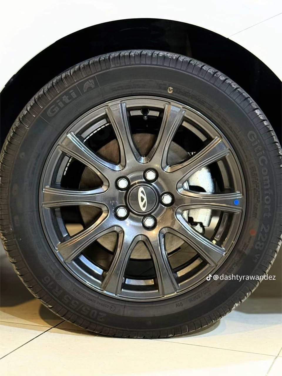 بسم الڵە الرحمن الرحیم
چیری ئە ریزو 2025 شاشە و کامیرە بە رگی کوشن و گاعی قالبی 5D بی بویاغ یک درگای سکن ساردی هە یە بی ناو گرتن 6سال زە مانی شریکە11هە زار روشتوە شوین سلیمانی نرخ خوار بازار 104$ مجال ژم ***********
*********** السليمانية, العراق
