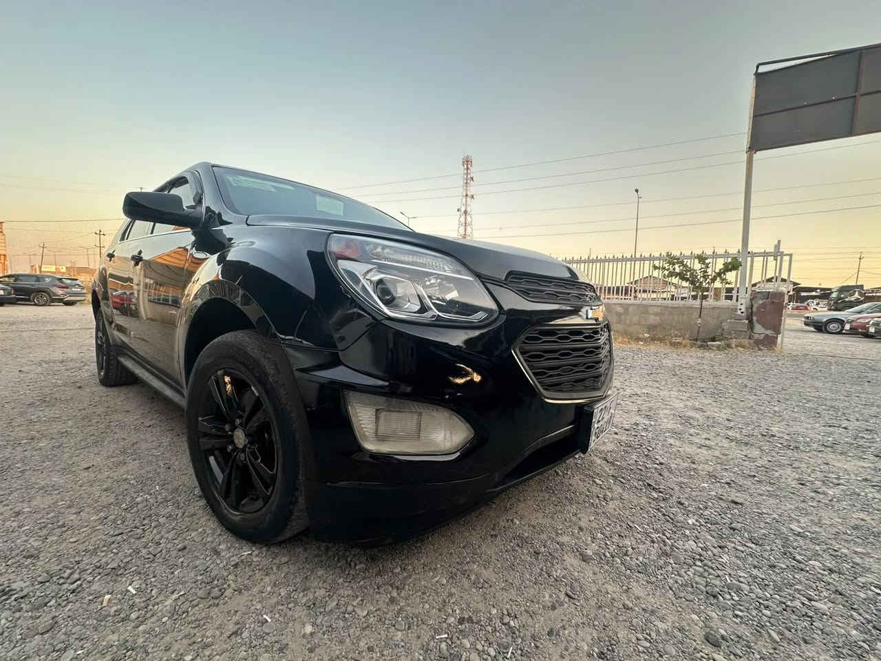 شوفليت اكينوز موديل ٢٠١٧ سياره بيه بس بونيد صبغ بدون دواخل سياره تبريد طخم مكينه كلها جديده سنويه لحد ٣٠ جديده سعرها ١١٥ بي مجال بيع لو مراوسه حسب قناعه ***********
