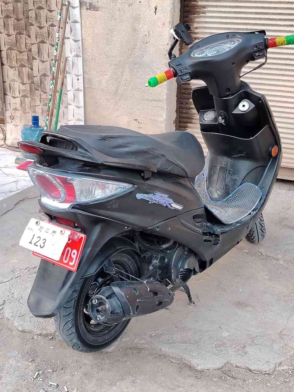 السلام عليكم
جي فور نظافه فول
مامفتوحه  السعر 700 وبيها مجال للشراي
***********
