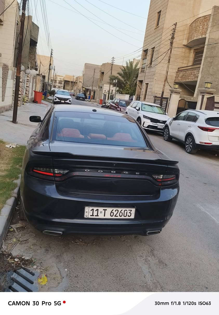 السلام عليكم
جارجر sxt 19 فتحة سلايد
بچم كبس حادثها خلفي بدون دواخل موضح بالصور
ماشية 50 الف ميل السيارة نضيفة حيل وما متعوبة 
تخم تاير جديد 
سنوية جديدة باسمي  تحويل ثاني يوم
السعر 210
مكاني بغداد الدورة 
***********
