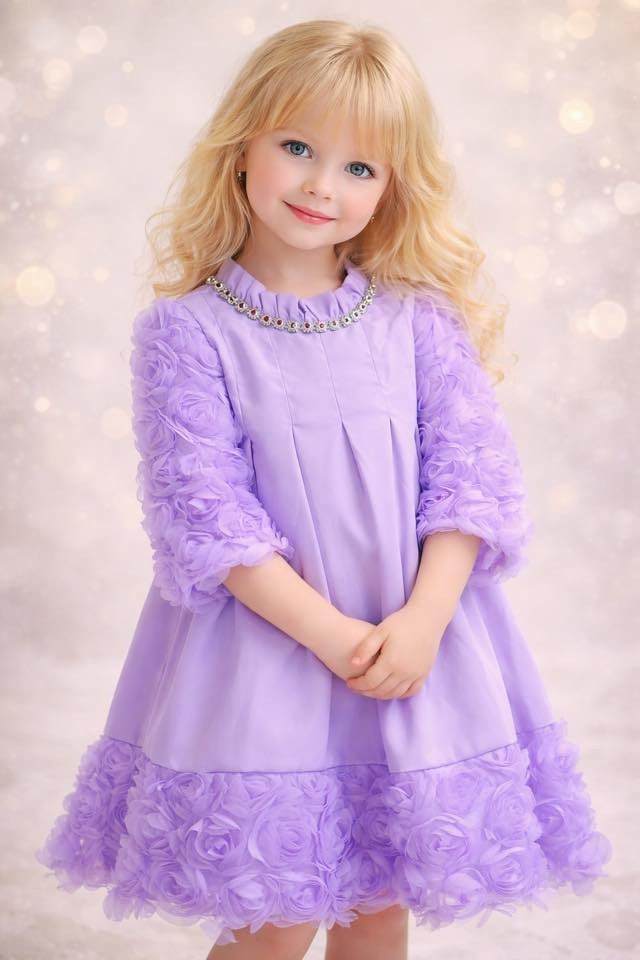 فستان درجه اولى قياس من 4سنوات الى 8 سنوات متوفر موديلات واسعار تنافيسه  العنوان الشورجة تحت التكية متوفر توصيل ***********واتساب
