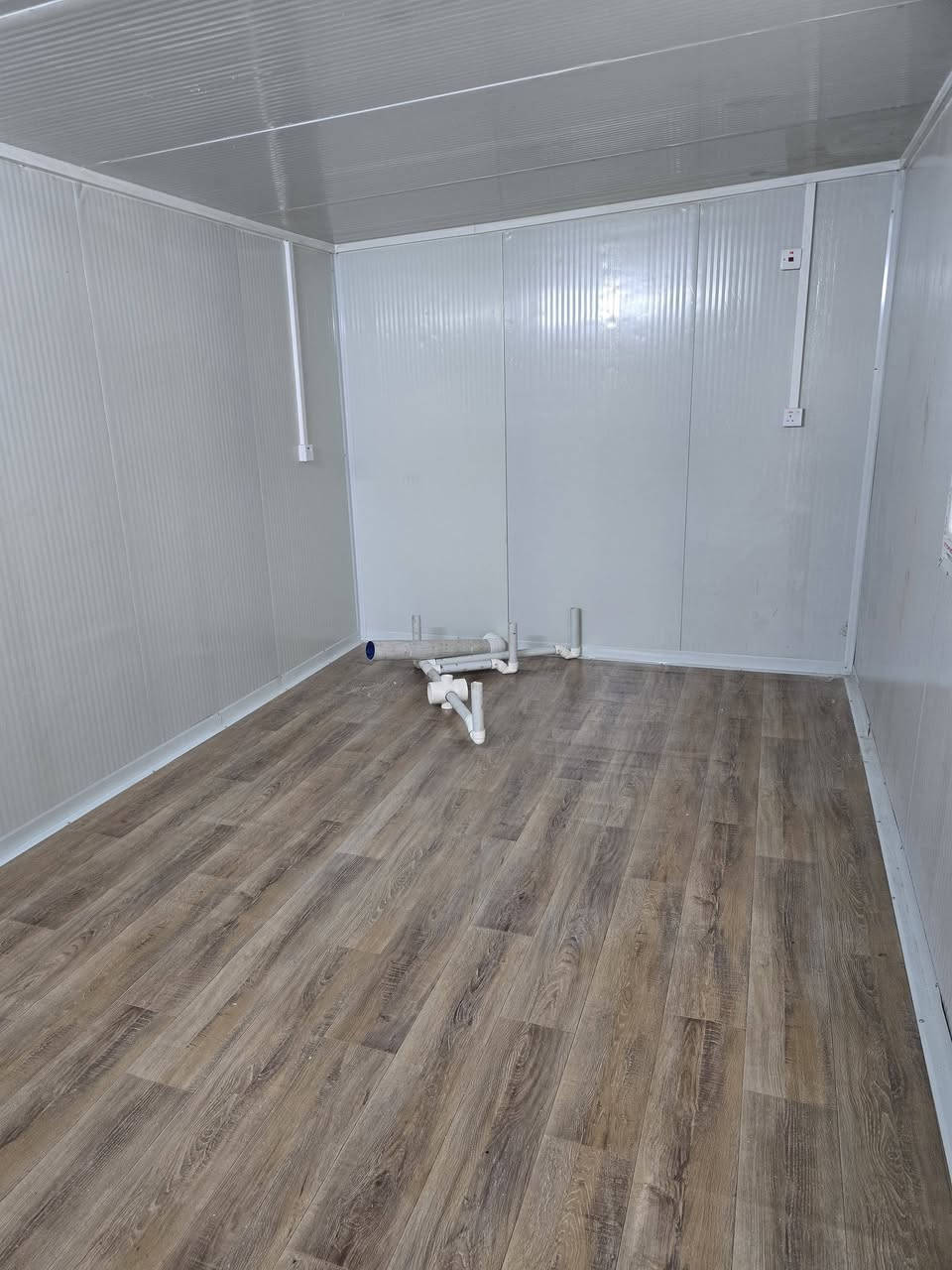 كرفانات حمامات ونقات حراسه جاهزه تحميل هذا رقم ابو ملاك اذا حبيته اي استفسار والله يرزق الجميع***********
