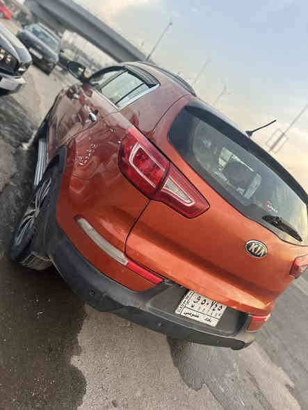 سلام عليكم سبورتج موديل 2013 خليجية السياره 
مكينة 2000 دوش السياره فول مواصفات 
بصمة تحكم ستيرن كامرة بصمة ابواب مري اشاير كشنات جلد مكينة وكير حلوات صدر جديد كشن كهرباء بانوراما قطعتين وهاي بية صبغ قطعتين فقط قبق جنطة وباب مكان السياره بغداد السعر 139 ***********
