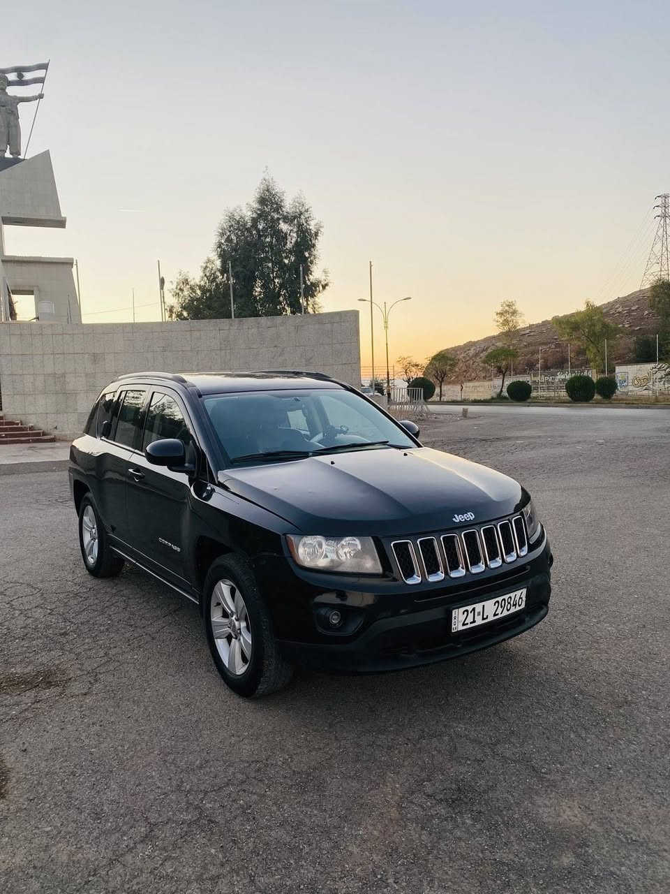 جیب کومپاس4×4 مودیل 2017 
جیب کومپاس 4×4 مودیل 2017 مکینا 24 دەبل اکسل گیرتوماتیکو عادی 
 رقم سلیمانی بەناوخومەوایە  مواسافەت دوگمای خلیسک  کوشن جلدو ئیتار جوار جام کارابەی ئاویناکەرابەیو ئیتەر شاشە ئایپاتو کامیرا حساس سوکان فولیوم تحدید سورعا گرمیو تبریتی بەشارت کارابەی بەشارت تایاو ویل 18 سبوغ حیزام بوجوانی 
کوریناواش دەکام حسب قناعە ناونیشان کرکوک شوراو کوبون بنزینیشی هایە  *********** وست ئاپ فایبەر
