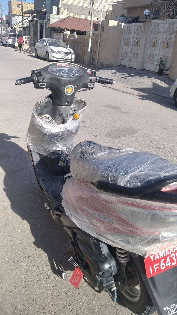 سلام عليكم
شباب الدراجه للبيع بوشه 49بوشته مامفتوحه 
دراجه نضيفه مكينه مفتوحه مره وحده ومجفته تجفيت درجه اول مكاني نجف شارع المطار السعر 375وبيه مجال بسيط رقمي اتواصل وياي ***********
