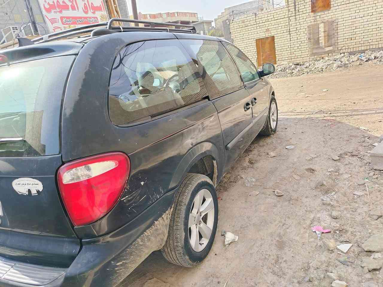 السلام عليكم دوج كلايسزر م ٢٠٠٧ بسمي بغداد فلكه سلمان *********** مروس هم ترهم ٧٠ وبيه مجال
