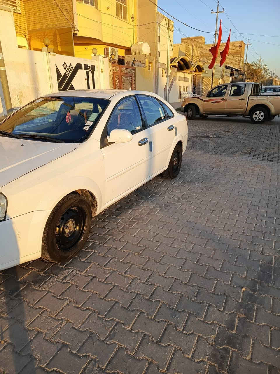 سلام عليكم اوبترا موديل 2012
خليجي رقم بصره مشروع وطني سنويه ساقطه 
مبدل بيه جاملغ وبنيد مكينه كير حداديه جديده 
تبريد ثلج السعر 65 شراي يخابر بالخدمه مكان السياره نجف 
***********
