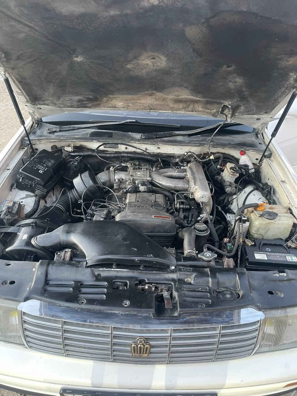 سلام عليكم
كراون بطه للبيع موديل 92 متصل رقم بغداد بسمي انكليزي 
سيارة جاهزة من كلشي كير مكينه حداديه تايرات كلهن جديد 
حادثها فقط جاملغ الخلفي ضربه خفيفه فقط باقي سيارة كله كفاله. من كص او نقل جثه او عيب شرعي اضمالك تحويل وكافه من كلشي 
السعر60 وبيها مجال 
اتصل او وتساب /***********.
مكاني بغداد حي جامعه او حي جهاد
