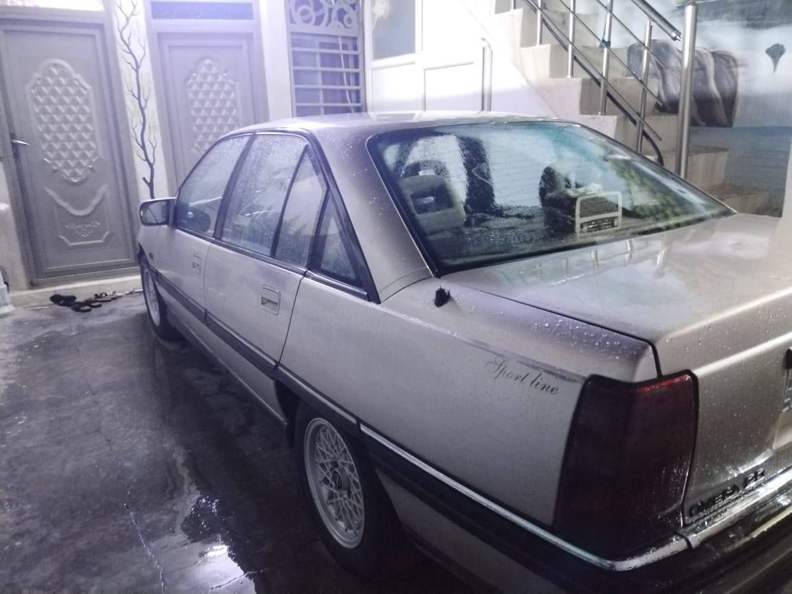 سلاو به ناوي خوا اوبل ئوميكا مووديل 1993ره قم تازه سه نه وي 2030تاختم بيشودواوتازه جوار تايي تازه سلايت ده فتره به زيني له كه ل هه موو كياني به شه رتي فيتره48يك كه م مه جال ناونيشان كركوك *********** و ***********
