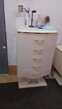 غرفه،البيع،جديده،مشتريهه4مليون،واريدهه،بمليون،بس،مع،النزله،والمندر،077...