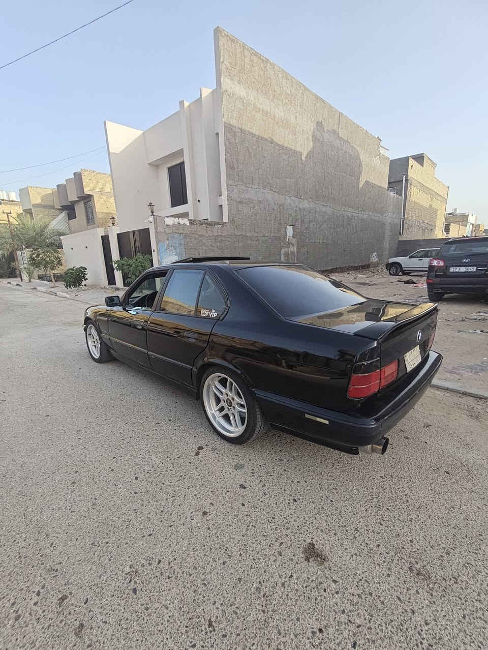 BWM 540v8
موديل 91
رقم كربلاء مشروع وطني 
تنتة سلايت 
كت كامل ام 
ويل M
سبايدر M
 دعاميات M
بنيد عريض وبجم عريض
السيارة عليها كزوز رياضي اكامل 🔥
غرفة كارتر جلد كشنات كهربائي 
برد بلادية 
سيارة عليها ادامة بلكات نوزلات وفيتبم 
كير تمساح اوتماتيك 🔥
سيارة نضيفة ومتعوب عليها 
مكفولة محرك وكير 
كهربائيات كلها شغالة
السيارة مصروف عليها هواي

رقمي / ‏‪***********‬‏
متواجد فيس بوك
