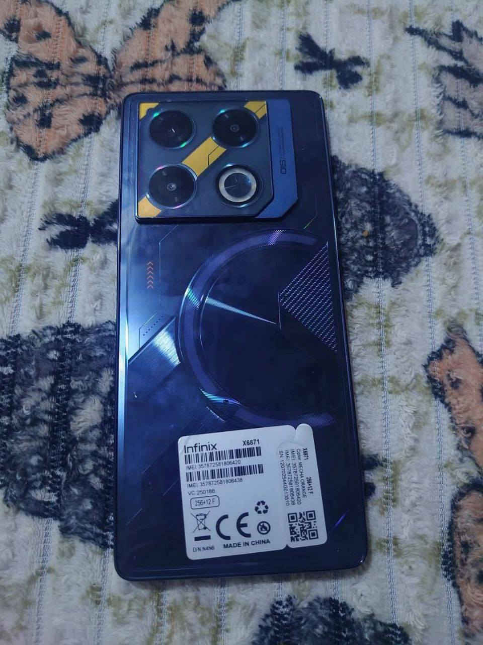 سلام عليكم اخوان جهاز جيتي 20 برو جهاز نضيف ومكفول من كلشي ملحقاته كامله شاحنه وكفر وكارتونه ولزكه حمايه جهاز كامل من كلشي وبوبجي 120 فريم
السعر 250 قفل
مكاني بصره معقل 
رقمي ***********
