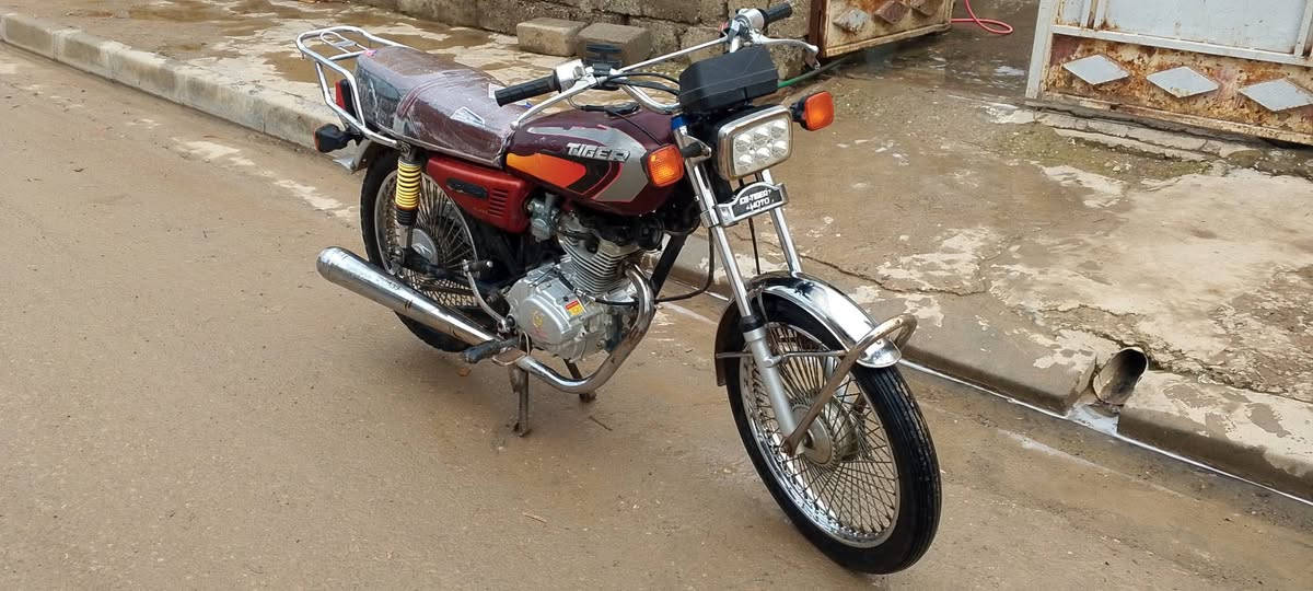 تايكر 20مكينه شرط ما مفتوحه منفيس بي ويرمنيه شغاله سعر 425وبي مجال ***********
