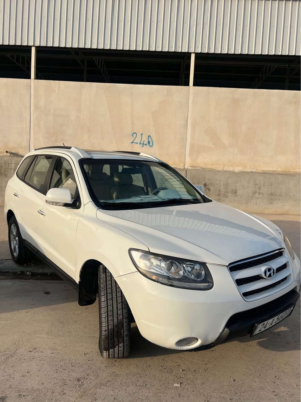 هونداي سنتافي ٢٠١٠ خليجي فول مواصفات سلايد شاشة كاميرة تحكمات كير محرك تبريد شرط محرك v6  رقم دهوك سنوية جديد سيارة عام صبغ بدون دواخل بدون شواصي✔️سعر بلاش ٩٧ورقة عليها غرامة ٥ ورقة يعني ٩٢ ورقة صافي عنوان دهوك قضاء بردرش *********** اكر, نينوى
