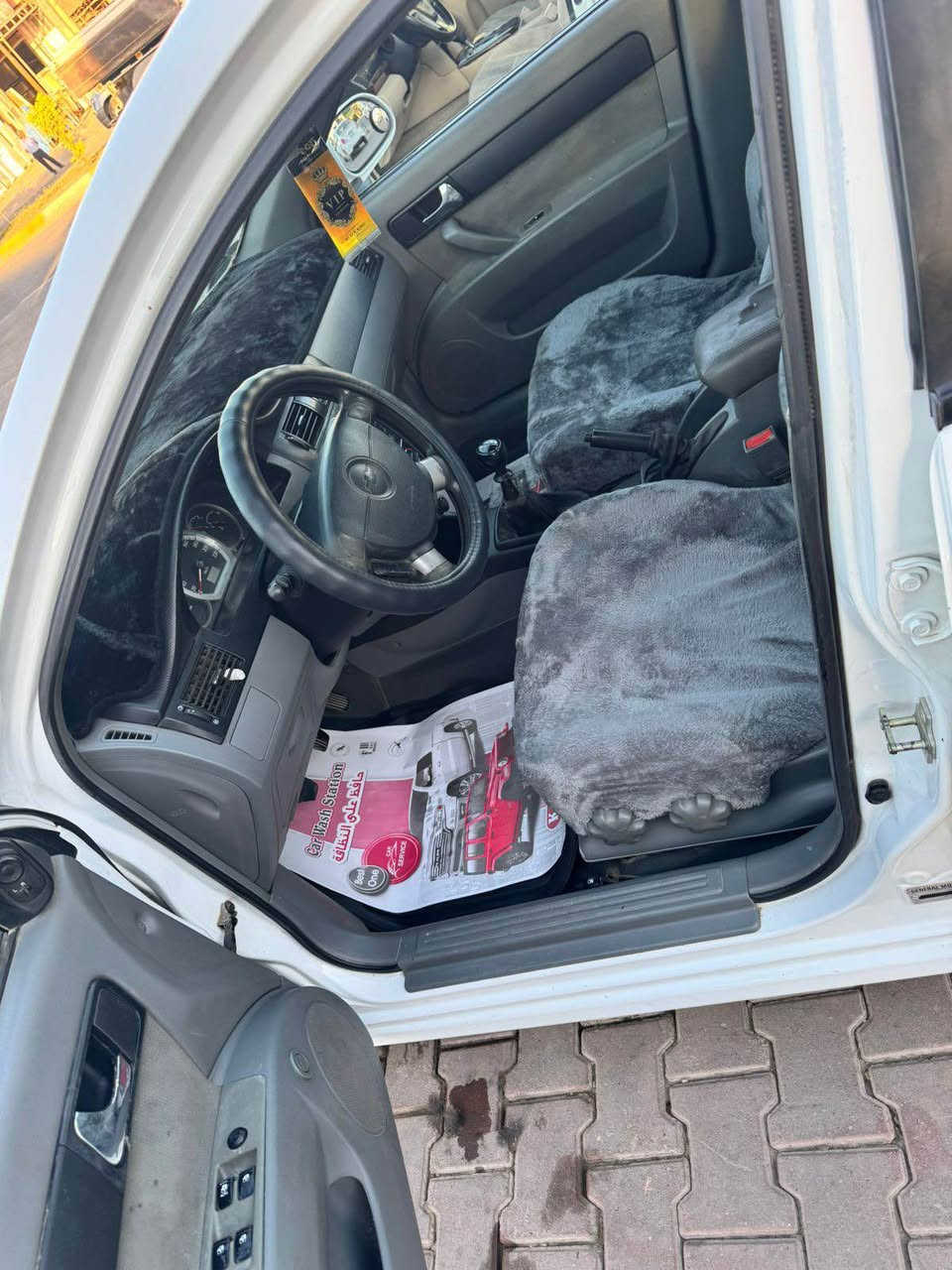 شوفليت اوبترا 
موديل 2012 
كير عادي 
مرايات كهربايي 
تحديد سرعه 
تحكم سترين 
تبريد تدفئه 
منصومه زينون عالي ناصي 
بدون ضربه بي مكانات تعديل بارد 
سياره احل من صوره 
تخم صدر امامي خلفي جديد 
تايرات جديد سياره ادامه كامل 
سنويه هزه جديد لحد 2030
محرك بي بخار خفيف 
شرط تحويل وكاله 
مكان سياره كركوك 
رقم *********** كركوك, العراق
