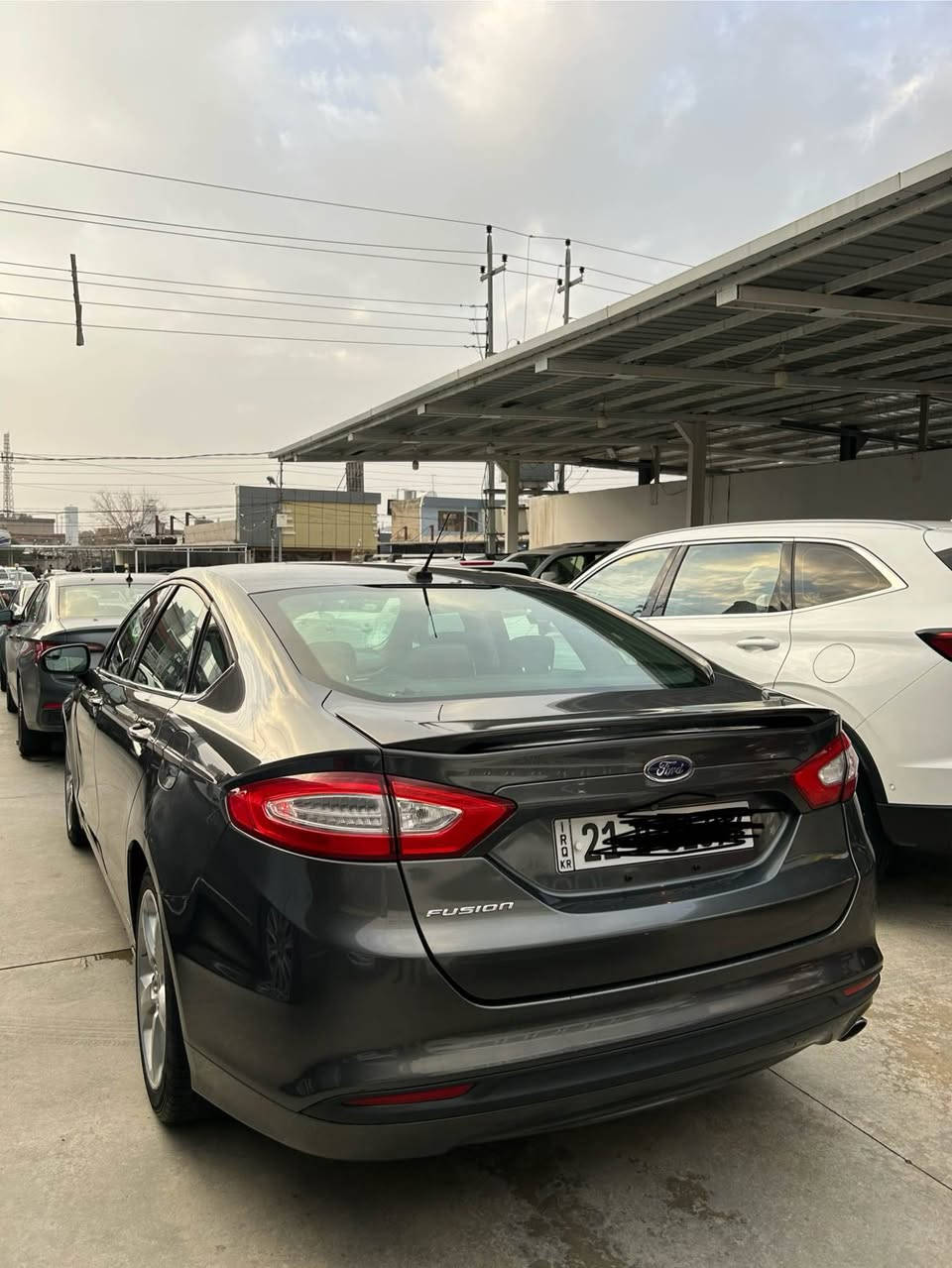 فۆرد فیوژن ٢٠١٦
مەکینە ٢.٥
مواسفات S سپۆرت ( ویل گەورە - باڵ - بلاجکتۆر - کامێرە - ناو رەساسی )
سەیارەکە کلین تایتلە دەعامیش بۆیاخی نیە
کاتی دهۆک بووە بەو شەرتە پارچە گۆران و کرانەوەشی نەبێ
یەک پەڵە ساردی هەیە لێرە وای لێهاتووە
١٠٣ هەزار مایل رۆشتووە
گێر و مەکینە بەشەرت نەکراوەتەوە
تایە و رۆن و بانس هەمووی تازەیە
نرخ : ١٢٥ وەرەقە و مەجال
*********** السليمانية, العراق
