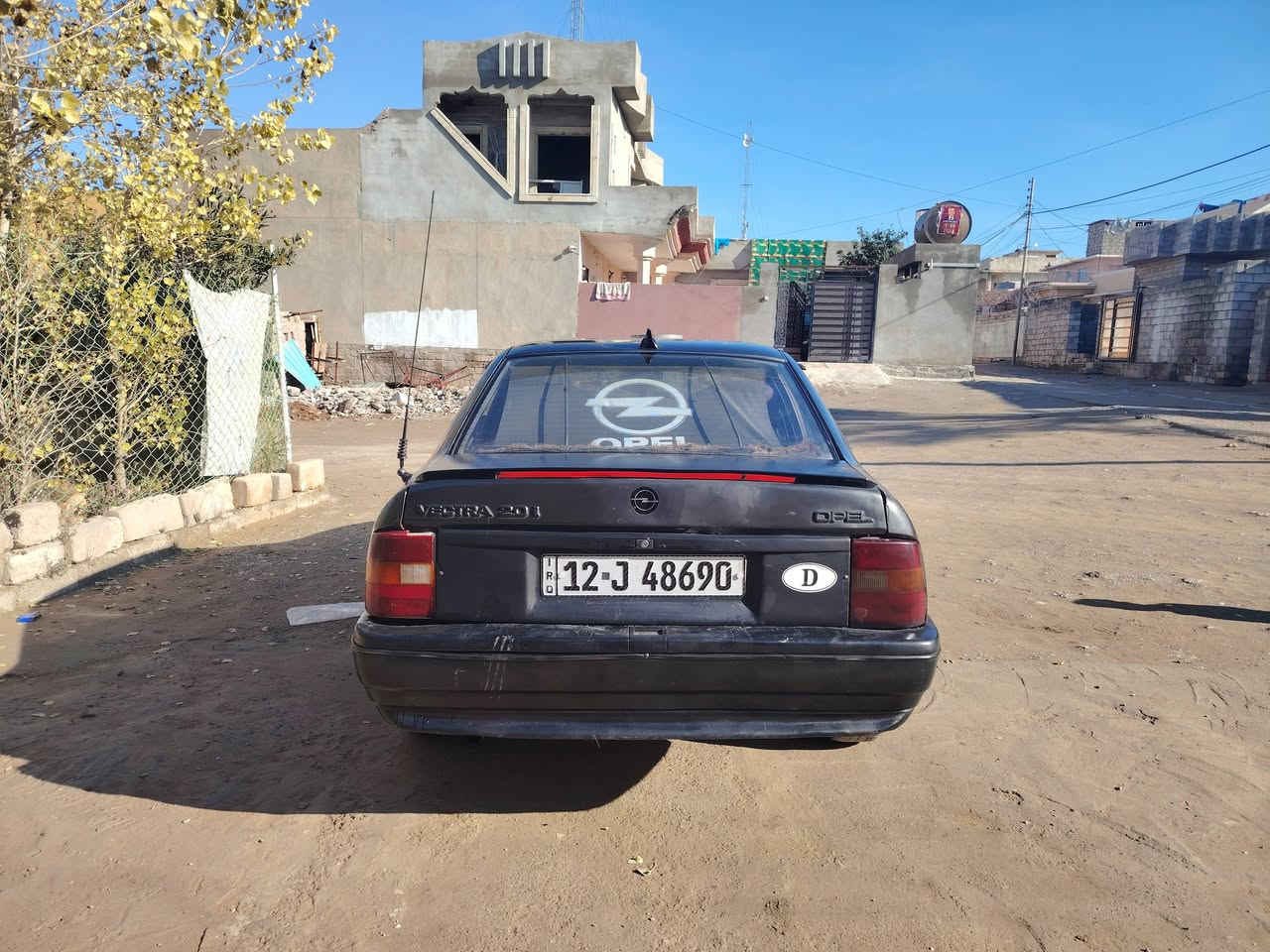 اسلام عليكم اوبل فكتره حجم20 موديل1992للبيع.سنويه لل30 شرط التحويل كاربون بانزين  طخم تاير باتري جديد مكينه وكير شرط مصبوغه جماليه بدون ظرر مكاني ناحيه زمار السعر 36وبيها مجال رقمي ***********

