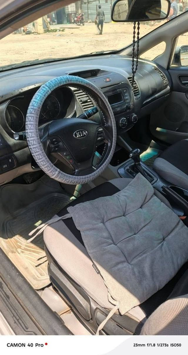 بيع مستعجل 🚗كيا فورتي 2015 لون رصاصي
📍 داخله كلين مابيه حادث فقط تلحيضات بسيطه ودعاميه الاماميه جردت وصبغته 

📍 محرك 2000دوش وكير ايتي 

📍تبريد ثلج

📍رقم بابل انكليزي 
مكان السياره كربلاء المقدسة 

⏱️ السياره ماشيه173 ميل

📍السعر 90  ورقة  

📲 ***********
