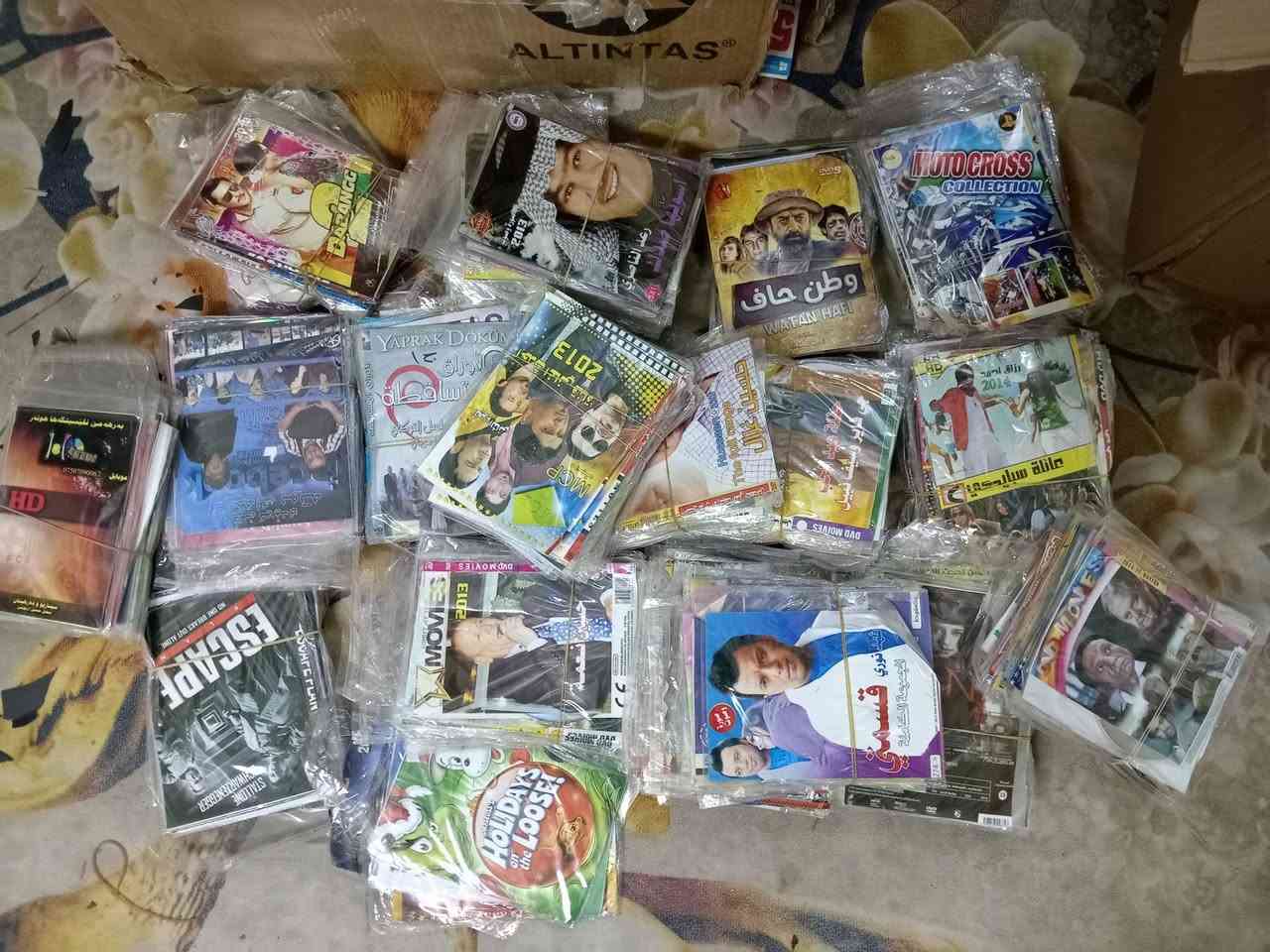 400 قرص DVD مع صور للبيع


**إذا كنت صاحب هذا الإعلان وتريد حذفه لأي سبب، رجاءا أرسل رسالة إلى الدعم الفني**