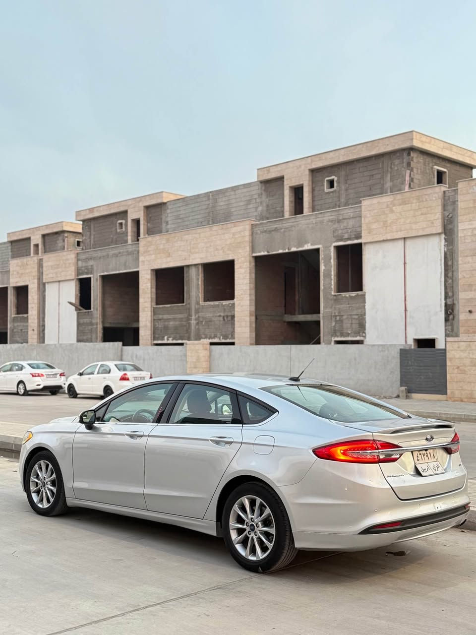 السلام عليكم ورحمة الله وبركاته 

‏‎       ——— لـلـبـيع  ———

‏‎ فورد فيوچن .      —      Ford Fusion

‏‎وراد أمريكي.        —  بدون ايرباك 

‏‎الموديل               — 2017 

فئة                      — SE  

حجم المكينه       — V4/2500 

‏‎اللون                   — فضي   

المسافه المقطوعه —125.000 

حالة السياره.    — سرقه ( صبغ نص جاملغ + جاملغ فقط ) 

‏‎المواصفات 
‏‎- بصمة تشغيل
-بصمة أبواب 
‏‎-ترحيب عند الاقتراب 
-ليد نهاري 
‏‎- شاشه كبيره تدعم نظام الأبل كار باي ونظام الاندرويد 
‏‎- شاشه عداد 
‏‎- ستيرن بحركه كهربائيه 
‏‎-تبريد منفصل 
-تبريد قطعتين 
‏‎- بگ لايت LED 
‏‎- كود باب 
‏‎-تحكم ستيرن جهتين 
‏‎-تحديد سرعه 
‏‎-مانع انزلاق 
-حساس خلفي 
-كرسي السايق والراكب بحركة كهربائيه 
‏‎-ليد نهاري
‏‎-گير ماوس 
‏‎-كامره خلفيه دواره
‏‎باقي المواصفات المعروفه 

‏‎السعر            — اكتب تم ويوصلك السعر مباشر 

رقم السياره    — أربيل 

‏‎موقع  السياره — السليمانية 

‏‎للأستفسار.     — ***********—*********** السليمانية, العراق
