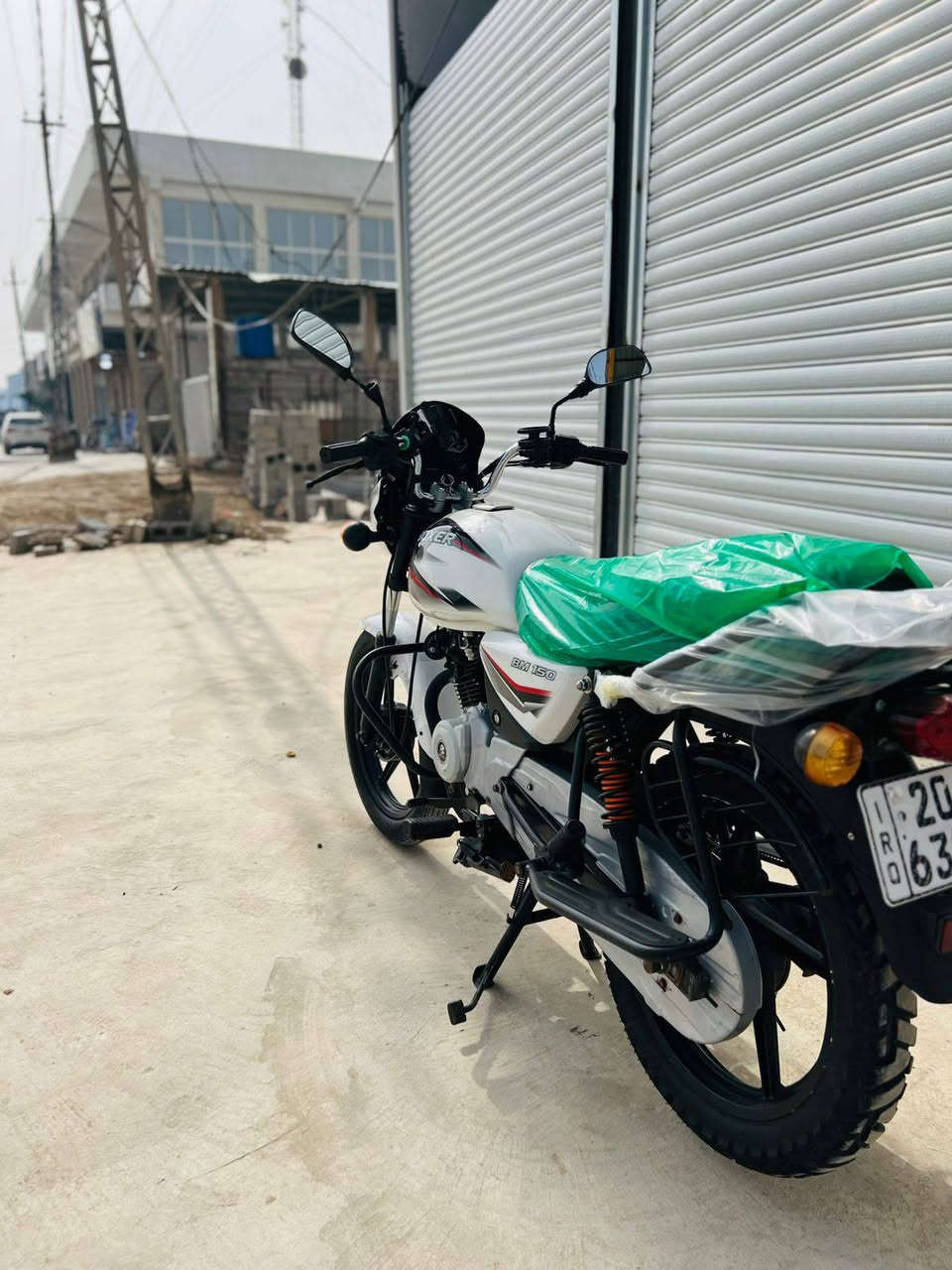 سلام عليكم
مرقم ديالئ نكليزي 
2023 كفاله عامه من كلشي 
جيب فيتر والفحص ضمان انطيك دراجه كامله مال جناي
مكاني بعقوبه التحرير مقابل مستشفى الحياه اتصل ودلل 
***********
