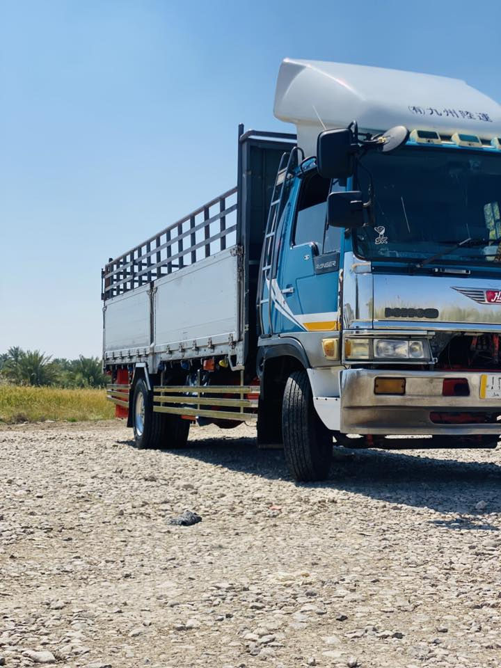 سلام عليكم هينو طيره 70سوبر  6 وربع  تاير 19 و نص التصال  ***********
