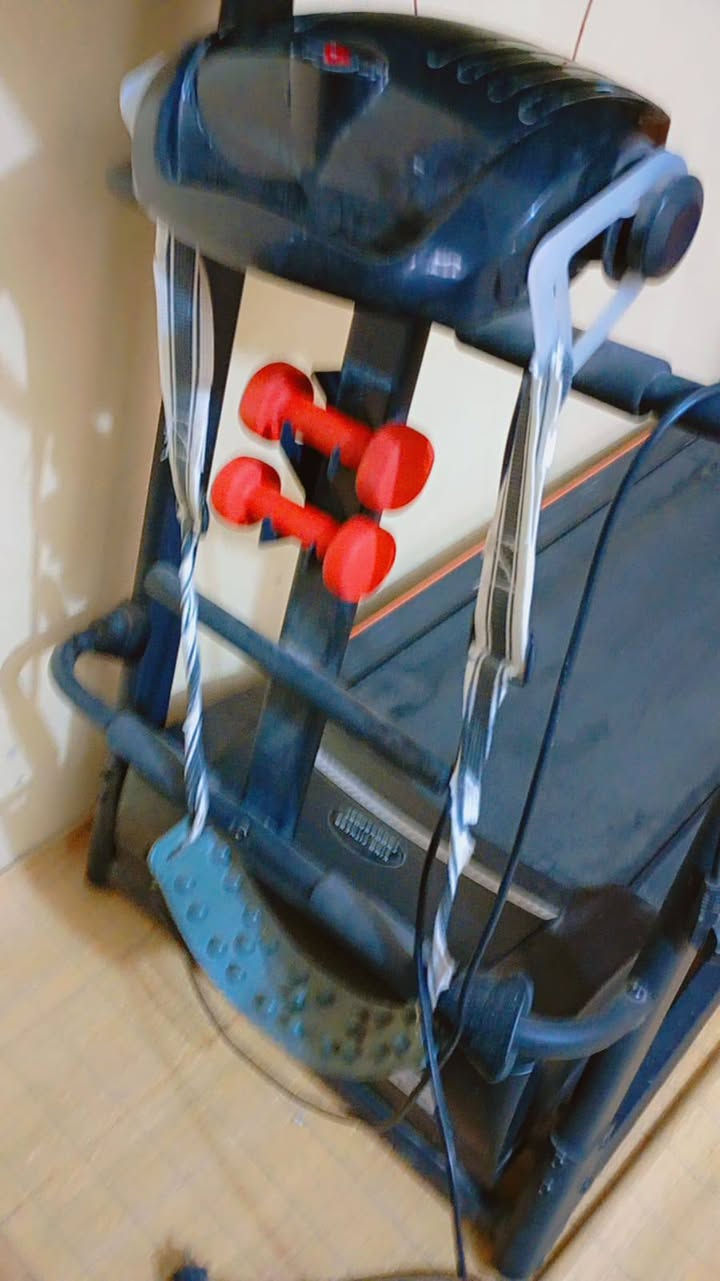 سلام عليكم هذا لبيع بايسكل رياضه جديد ونضيف فول سعر 300وبي مجال مكان ديالئ شهربان الجعار


**إذا كنت صاحب هذا الإعلان وتريد حذفه لأي سبب، رجاءا أرسل رسالة إلى الدعم الفني**