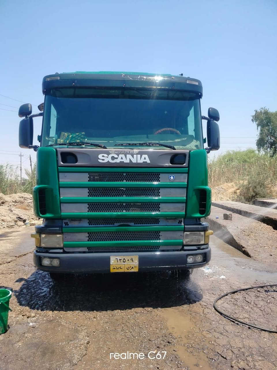 سلام عليكم سكانيه شاصي موديل 2001 مكينه سته انجگتر 420 گير 3ب3 رقم السليمانيه سنويه منتهيه المكان البصرة الزبير رقم الهاتف ***********
