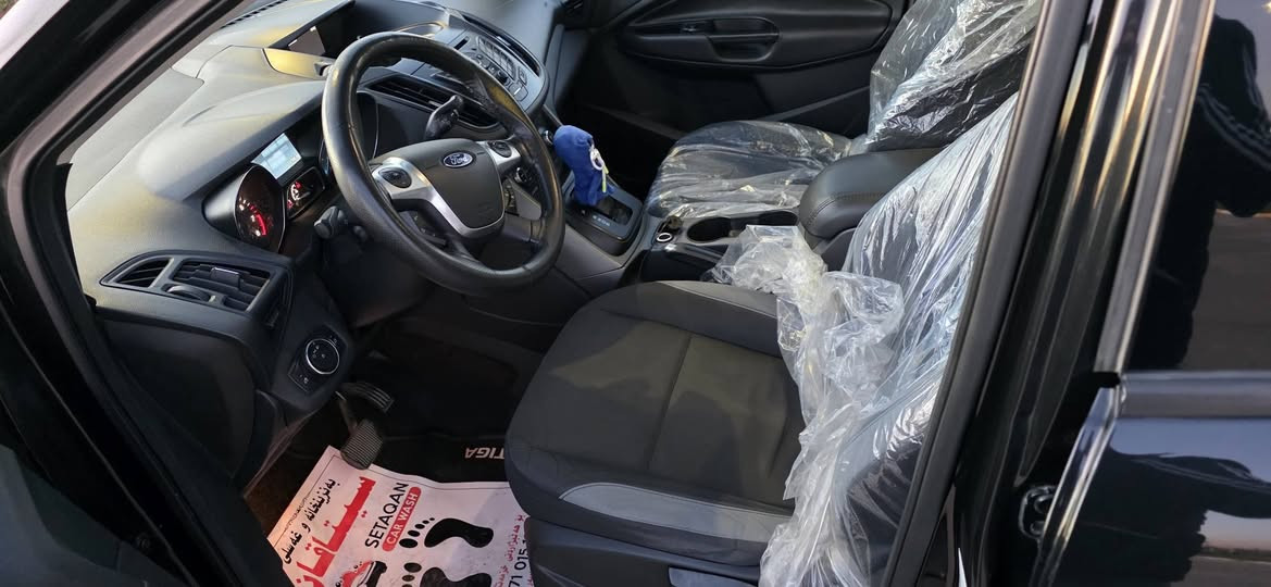 بەڕوخسەتی ئەدمین ــــــ*********** ڤایبەر واتس ئاپ کۆڕەک ..فۆرد ئسکێب ٢٠١٤ خلیجی مەکینە چوار پستۆن  2.5مەرغوب بەناوی خۆمەو زۆر بێ کێشەیە تایە پاتری پێش پشت نۆزڵ پلاک قولاغ درایف شەفت دەبڵی پێشەوە  بوش ڕبات شوتەی هەوا ڕۆن عەقڵی پانکە کامل  گۆڕاوە سێرڤس عام  حەمام کراوە نیو بۆنیت نیو چاملغ نیو دەرگا بۆیاغ من بە سێ پارچە دەیدەم  سعری ١١٢ مەجالێکی کەم *********** لەگەڵ ڕێزم
