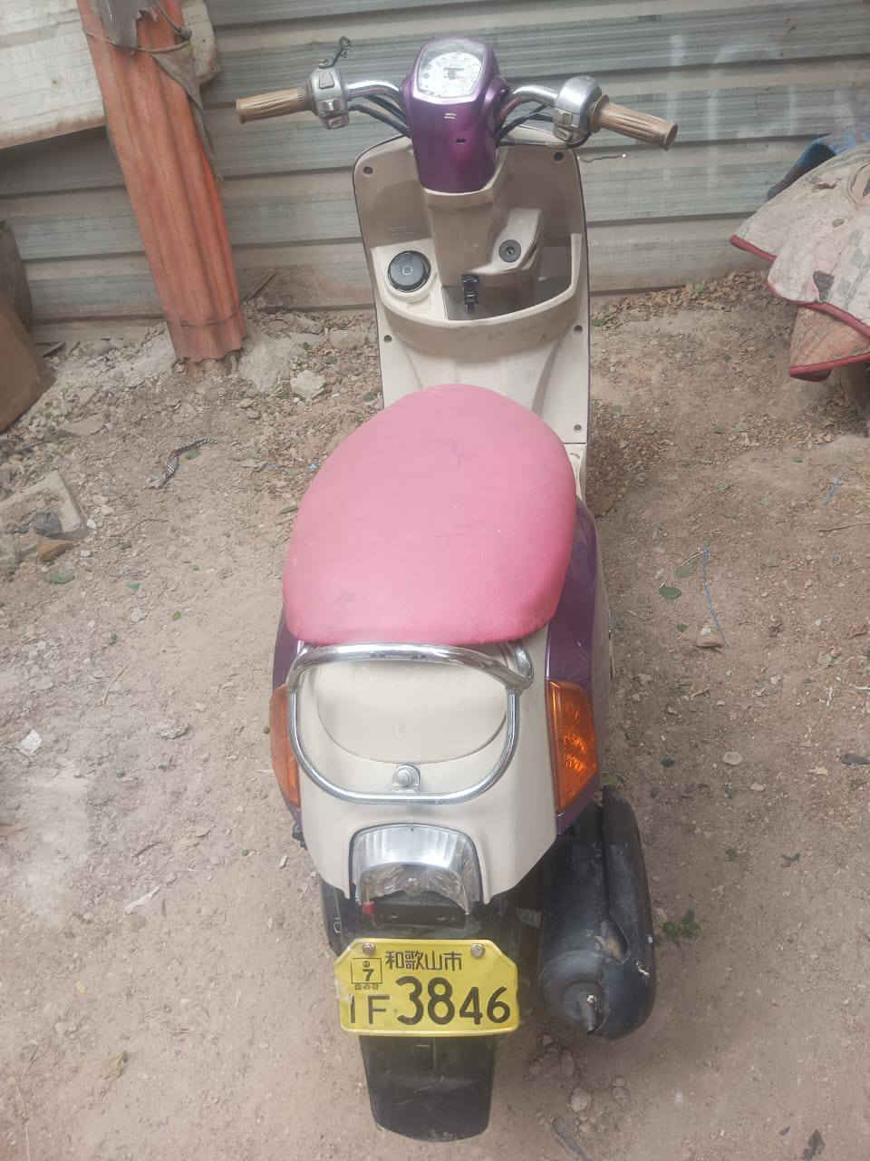 السلام عليكم دراجة بوليس كابريتر اللبيع
ب350. 
وبيه مجال 
اوراق موجودة 
بغداد 

***********
