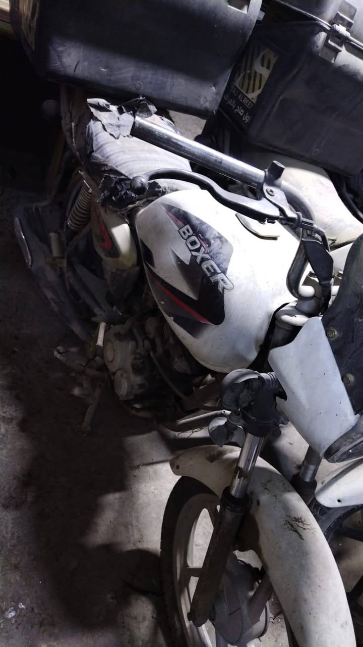 السلام عليكم دراجات عدد 6 تلاثه مرقم وتلاثه ممرقم بدون اوراق للبيع للاستفسار الاتصال ***********
