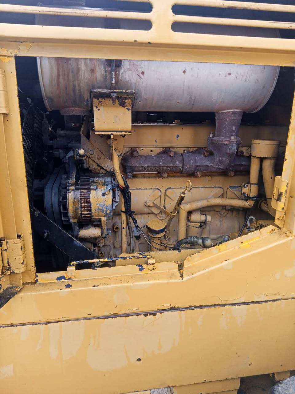 سلام عليكم.   شفل كاوسكي حجم ٥٠ سته ستندر دخول جديد مكينه مكفوله كفاله عامه حالين تشتغل بل ديوانيه بشركه شهريته اربع ملاين او نص ***********
