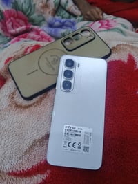 انفنكس هوت ٦٠ • ٢٥٦+١٦ • مكفول