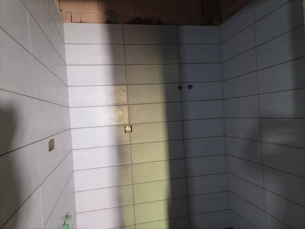 خلفة سيراميك أرضي جدران الوح بيات درج شغل درجة أولى ***********////***********
