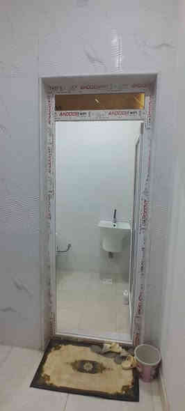 السلام عليكم ورحمه الله وبركاته 
#فرصه #سكنيه #مناسبه 
#بيت #في #مجمع #بوابه #المثنى #للبيع 
#البيت #جاهز #حاليا #لسكن 
#مساحه 200متر 
غرفتين وصاله ومطبخ وبراني وصحيات داخليه خارجيه وكلدور 
بصف الركن 
علما البيت مطلوب إلى المصرف العقاري 105
تسديد شهري 500
بيت تشطيب شخصي من سيراميك وغيرها 
الاستفسار أكثر اتصل على الرقم التالي واتساب بلس 
***********
***********
من لديه الرغبه بعرض عقار نوفر لكم المشتري بقرب وقت ممكن مكتب البيع السريع للعقارات 
مطلوب بيوت في المجمعات السكنية للبيع دوح أو البركه ابن يقطين
