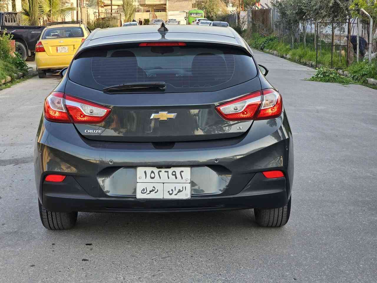 للبيع
سعر بلاش 83 
شوفرليت كروز هاشباك 
موديل 2017 امريكي
محرك وكير شرط 
محرك حجم 14 تيربو 
موصفات LT 
بصمة تشغيل وابواب 
تحكمات استيرن 
كشنات تدفئة 
كشن السائق كهرباء 
انطفاء ذاتي عند التوقف 
حساسات 
رداد جانبي 
مانع انزلاق 
لد نهاري 
شاشه وكامره 
🚫ضرر بوند وجاملغ تبديل 
مرفق السونر بلمنشور ورقم الشاصي.. 
دواخل موضحه بلسونار 🚫
رقم دهوك سنويه 2026 شرط التحويل 
السياره جاهزه 
العنوان موصل الزهور 
للإستفسار الاتصال
***********
***********
