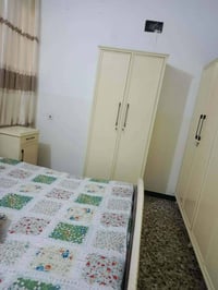 غراض بيت للبيع غرفة نوم عراقي تسكام اوفيت السعر ٢٥٠٠ وبيها مجال  عربان...