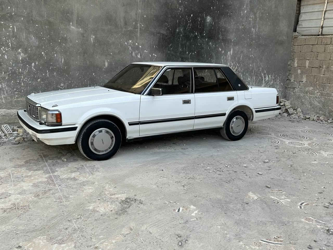 سوبر 85 ابلاديه بدون صبغ حتى الدعاميات مكفوله رقم نينوى باسمي دولي كير عادي مكان السياره  ديالى بعقوبه السعرخ85 وبيها مجال 
***********
