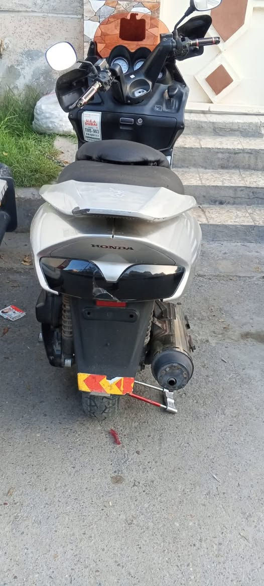 سلام عليكم الحلال البيع دراجه فورجه صفر60 محرك مكفول مكان بغداد المين ثانيه السعر 700وبيه مجال تواصل ***********
