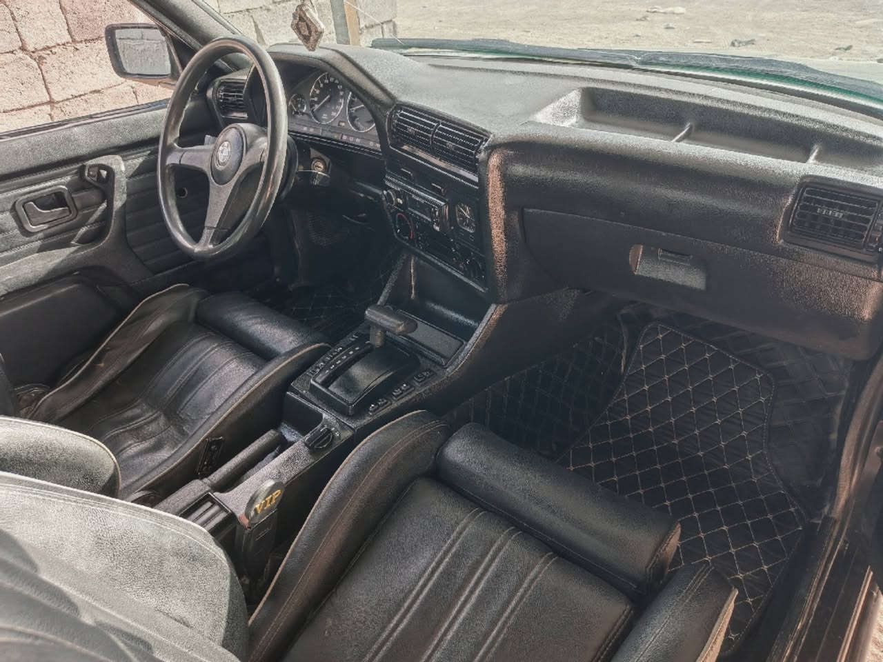 بي ام زعره  BMW
زعره محرك 20 مفتوح كير اوتو كهربائي 3 انضم قياده

تبريد شغال ... دواخل جلدM جديده

كهربائياته كله شغاله لايت زنون سوار ابيض

السياره حلوه ونصبته حلوه

رقم بغداد مجدد باقي فقط على . ستلام الرقم ومتاخر ما ستلمته مستلم سنويه جديده

للستفسار والشراي يتصل ***********
السياره مكانة البصرة 
سعر 39 منزل سعره مال بيع مستعجل
