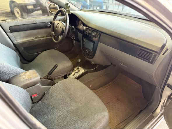 ئو پترا موديل 2010تو ماتيك جاو كا ره باى  كيرو مه كينه و ته قه و ره قه و هه موو به شه رته سه نه وى نويه  به ناوى خومانه ٣ پارجه ى بو ياغه پشتى  جه مپى هه يه   باقى هيجى دى نيه  مالى دوسته 
سعرى ٦٧
***********
*********** كويسينجاك
